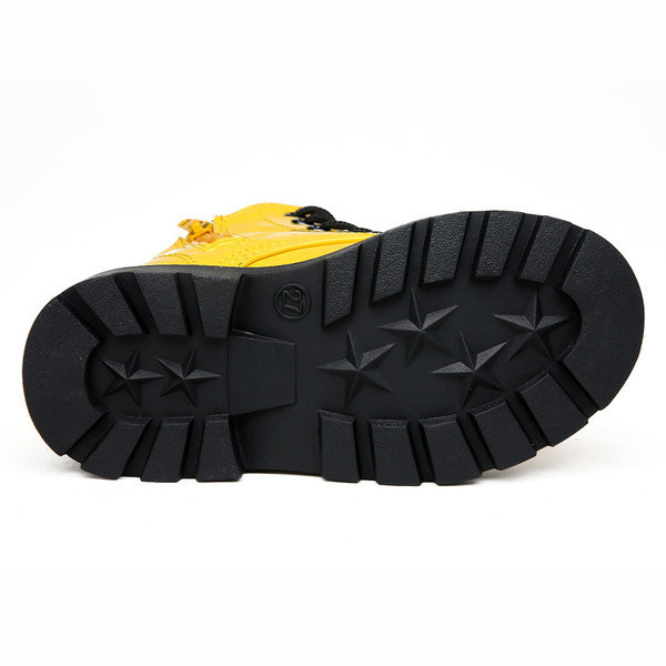 Modern gyerekcsizma lányoknak meleg béléssel, több színben