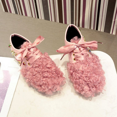 Γυναικεία μοκασίνια  με μεταλλικά στοιχεία σε τρία χρώματα