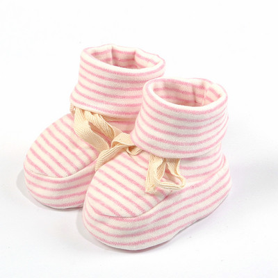 Бебешки меки обувки с бродерия и 3D елемент