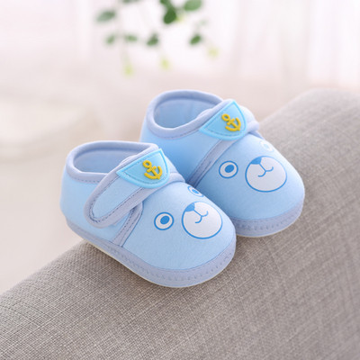 Babacipők többféle modellben hímzéssel