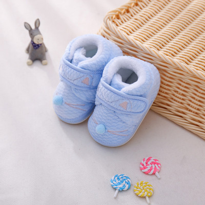 Babacipők többféle modellben hímzéssel