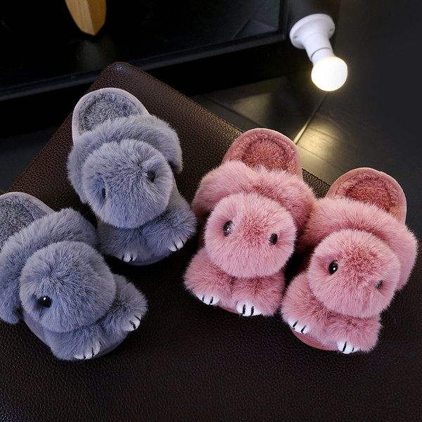 Gyermek otthoni papucs 3D dekorációval több színben, alkalmas fiúknak és lányoknak