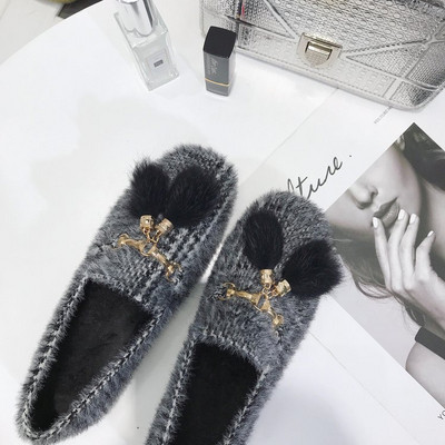 Γυναικεία μοκασίνια σε δύο χρώματα με στοιχείο φούντας