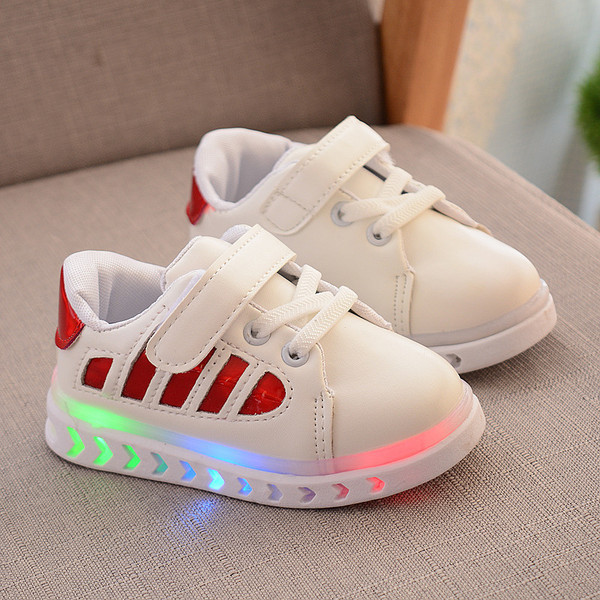 Παιδικά φωτισμένα πάνινα παπούτσια σε τρία χρώματα κατάλληλα για αγόρια και κορίτσια