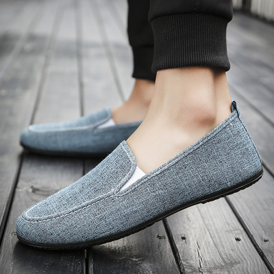 Lezser egyszerű férfi mokaszin több színben