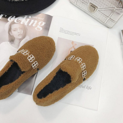 Γυναικέια  Μοντέρνα Moccasin σε Δύο Χρώματα με Διακοσμητική Αλυσίδα-Δύο Μοτίβα