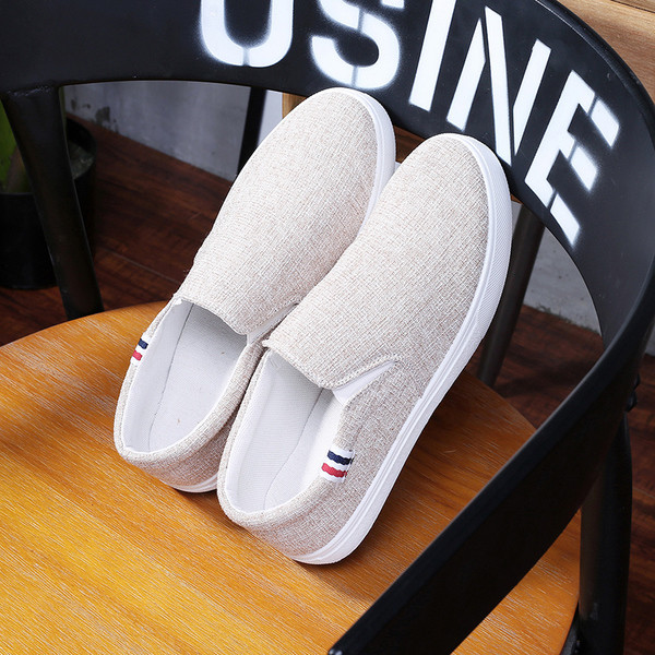 Μοντέρνα μοκασίνια σε δύο χρώματα - δύο μοντέλα