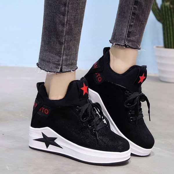 Μοντέρνα γυναικεία παπούτσια με ψηλά πέλματα - δύο μοντέλα