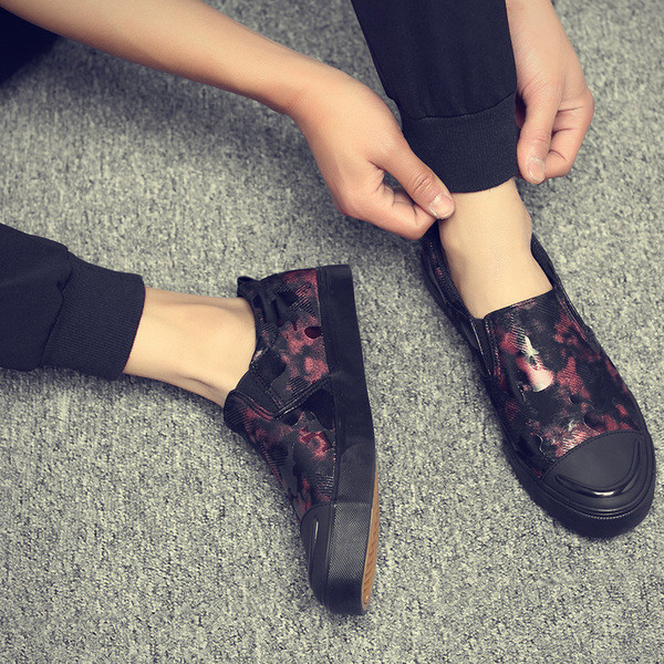 Ανδρικά μοκασίνια σε δύο χρώματα