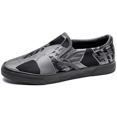 Aktuális férfi mokaszinok két színben