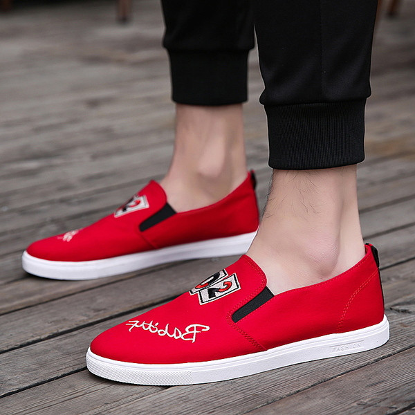 Ανδρικά μοκασίνια με επιγραφή σε δύο χρώματα