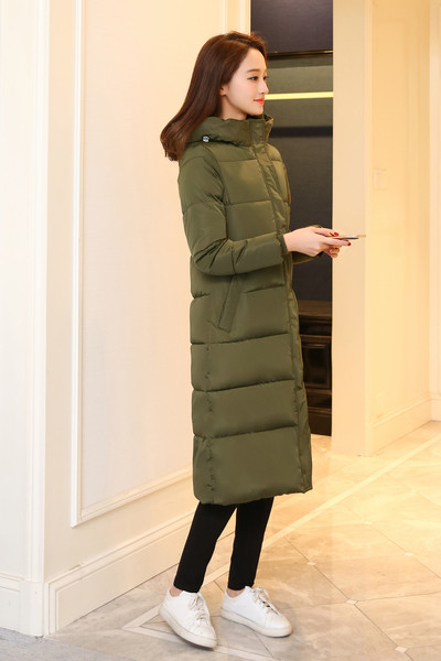 Μακρύ χειμωνιάτικο μπουφάν σε πολλά μοντέλα