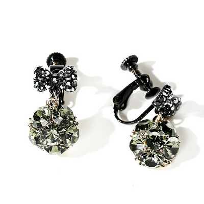 Elegáns praktikus női fülbevaló kövekkel, különböző színekben