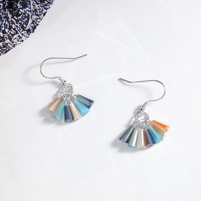 Καθημερινά  χρωματιστά σκουλαρίκια γυναικεία - σύντομο μοτίβο