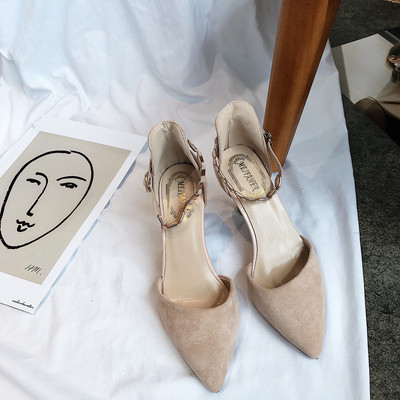 Elegáns női cipő pánttal, két színben