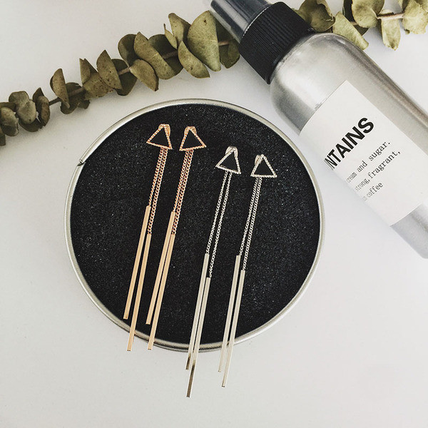 Egyszerű női fülbevaló két színben