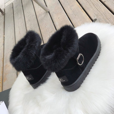 Γυναικείες μπότες με γούνα και απαλή επένδυση σε δύο χρώματα