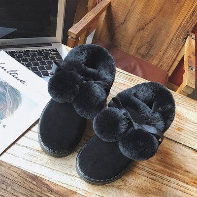 Γυναικείες χειμωνιάτικες μπότες σε γκρι και μαύρο χρώμα