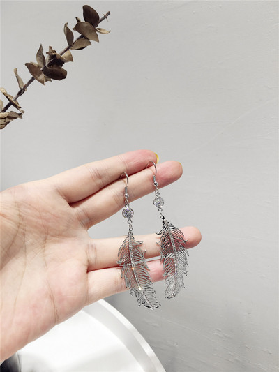 Κυρίες μοντέρνα κρεμαστά σκουλαρίκια σε δύο χρώματα