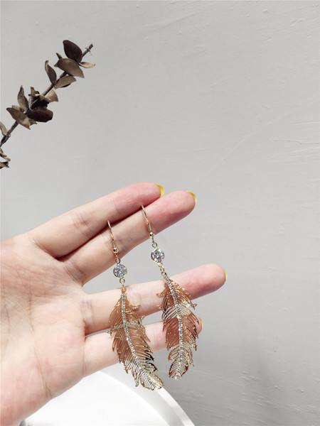 Κυρίες μοντέρνα κρεμαστά σκουλαρίκια σε δύο χρώματα