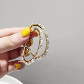 Modern női kerek fülbevaló kövekkel, két színben