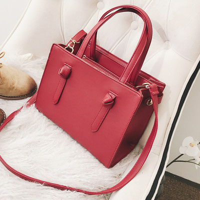 Σύγχρονη γυναικεία τσάντα σε τέσσερα χρώματα