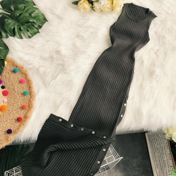 Rochie lunga de dama eleganta cu bretele largi si nasturi laterali in mai multe culori