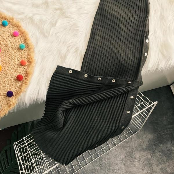 Rochie lunga de dama eleganta cu bretele largi si nasturi laterali in mai multe culori