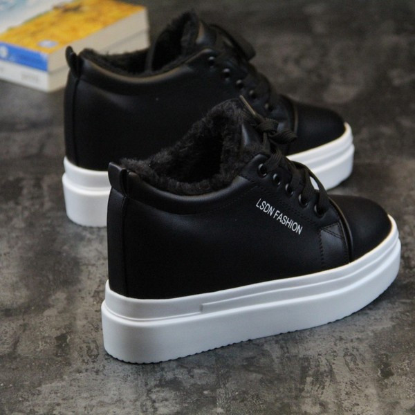 Modern női platform tornacipő vastag béléssel