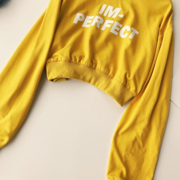 Γυναικεία καθημερινή κοντή μπλούζα σε τρία χρώματα