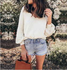 Κομψό γυναικείο πουλόβερ  με ντεκολτέ σε σχήμα V σε διάφορα χρώματα