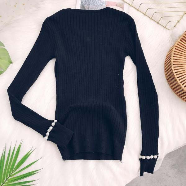 Νέο μοντέλο γυναικείο πουλόβερ  με ντεκολτέ σε σχήμα V και πέρλες σε τέσσερα χρώματα