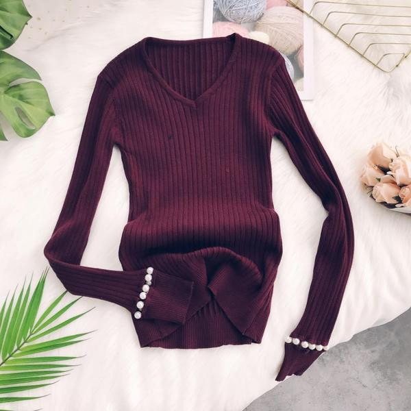 Νέο μοντέλο γυναικείο πουλόβερ  με ντεκολτέ σε σχήμα V και πέρλες σε τέσσερα χρώματα