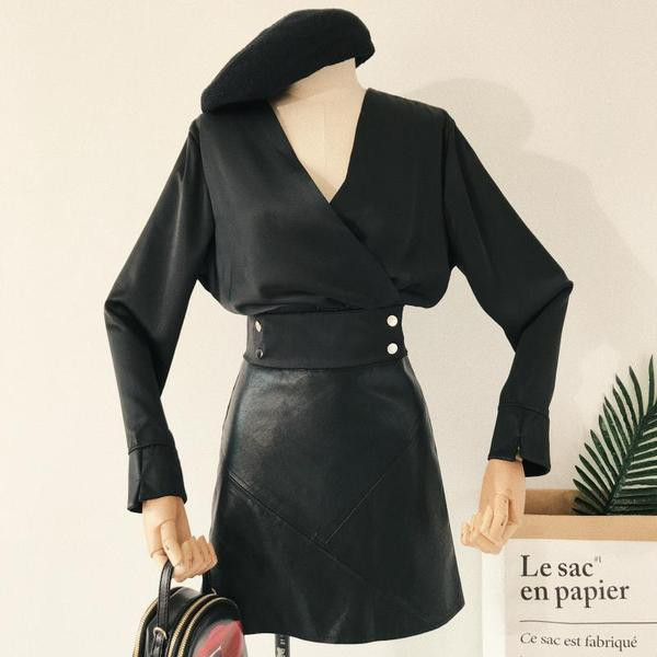 Modern női ing V-nyakkal, három színben