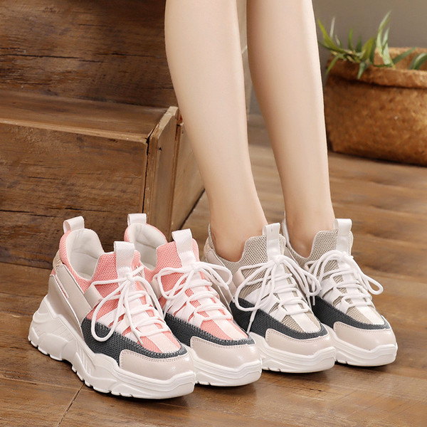 Női tornacipő magas talppal, két színben