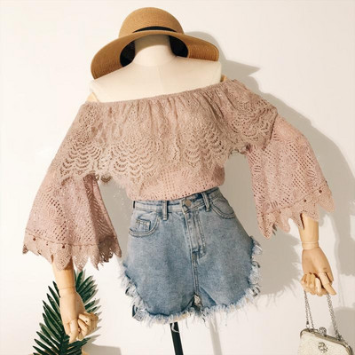 Bluză de damă din dantelă cu umerii deschiși și mâneci largi în trei culori