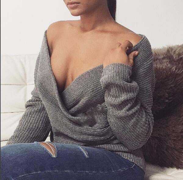 Női pulóver V-nyakkal, három színben