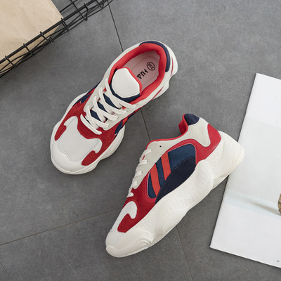 Sport és alkalmi női tornacipő magas talppal, két színben