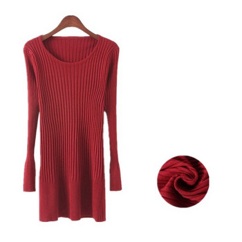 Γυναικέιο μακρύ πουλόβερ με λαιμόκοψη σε σχήμα Ο σε κόκκινο χρώμα