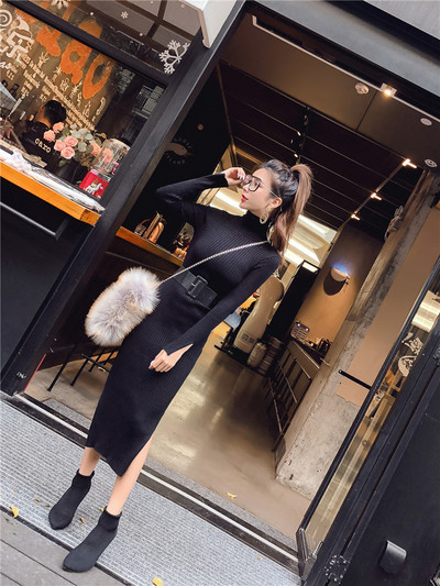 Μοντέρνο μακρύ γυναικείο φόρεμα σε δύο χρώματα