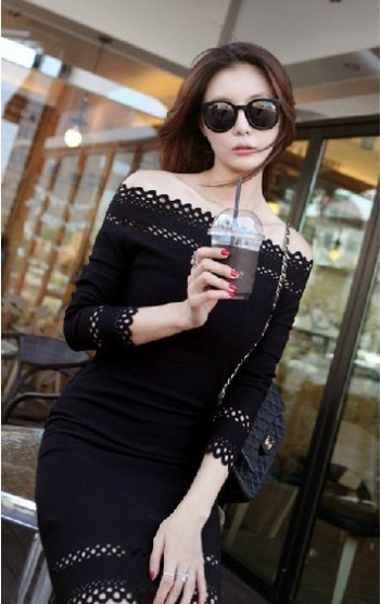 Stílusos női ruha fehér és fekete színben