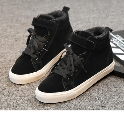 Öko velúrból készült magas női tornacipő két színben