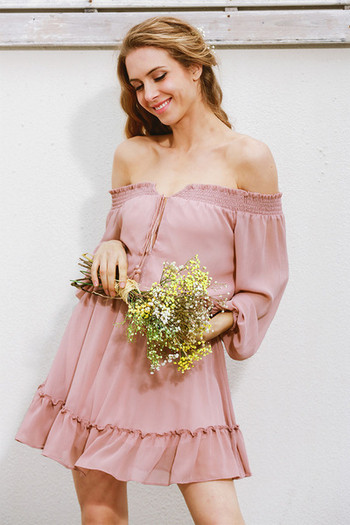 Stílusos női ruha ejtett ujjakkal, négy színben