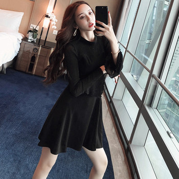 Modern női ruha lótusz ujjú fekete színben