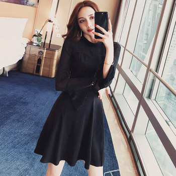 Modern női ruha lótusz ujjú fekete színben