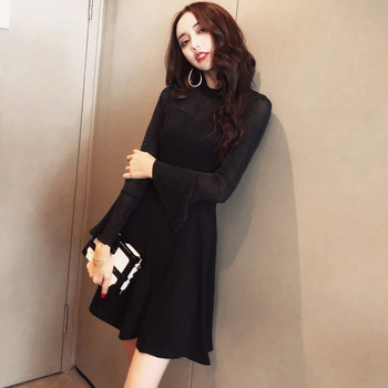 Modern női ruha lótusz ujjú fekete színben