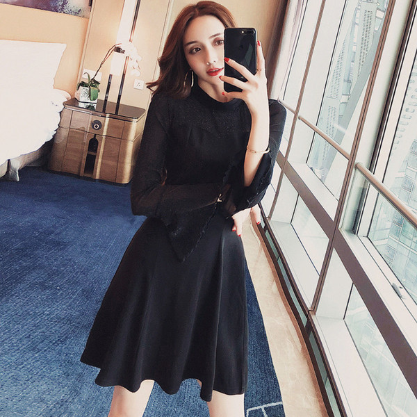 Modern női ruha lótusz ujjú fekete színben