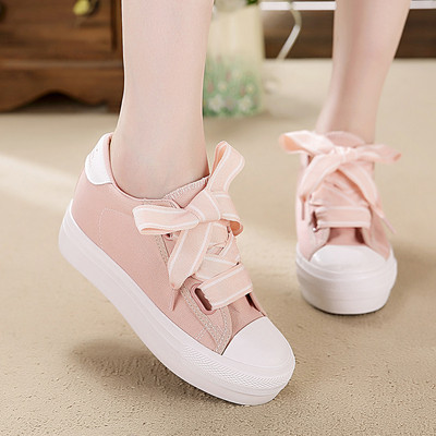 Γυναικεία παπούτσια με παχιά σόλα σε τρία χρώματα