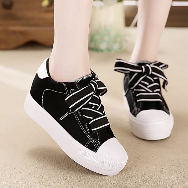 Γυναικεία παπούτσια με παχιά σόλα σε τρία χρώματα