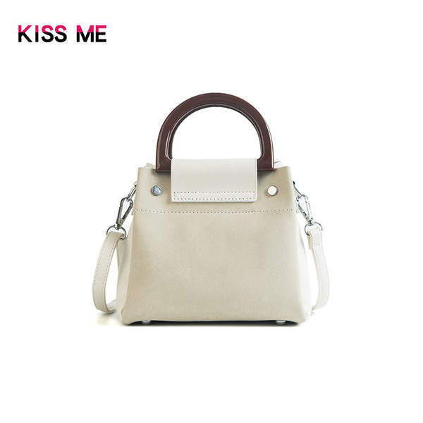 Praktikus női táska négy színben